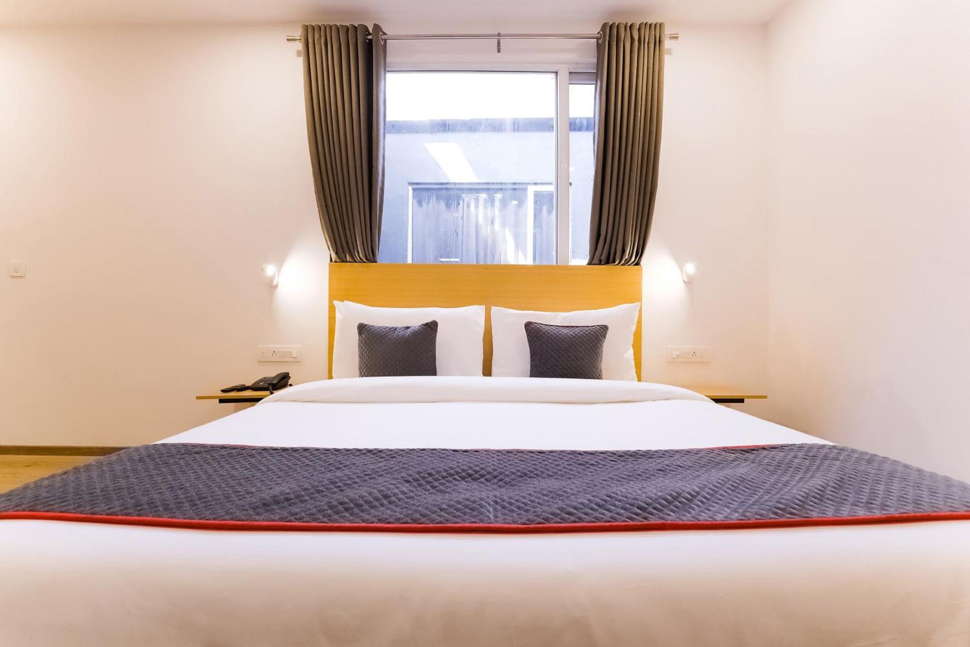Townhouse Prithvi Resort Near Phoenix Palassio Lucknow Luaran gambar