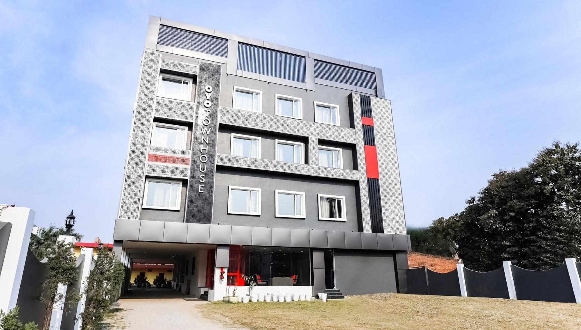Townhouse Prithvi Resort Near Phoenix Palassio Lucknow Luaran gambar
