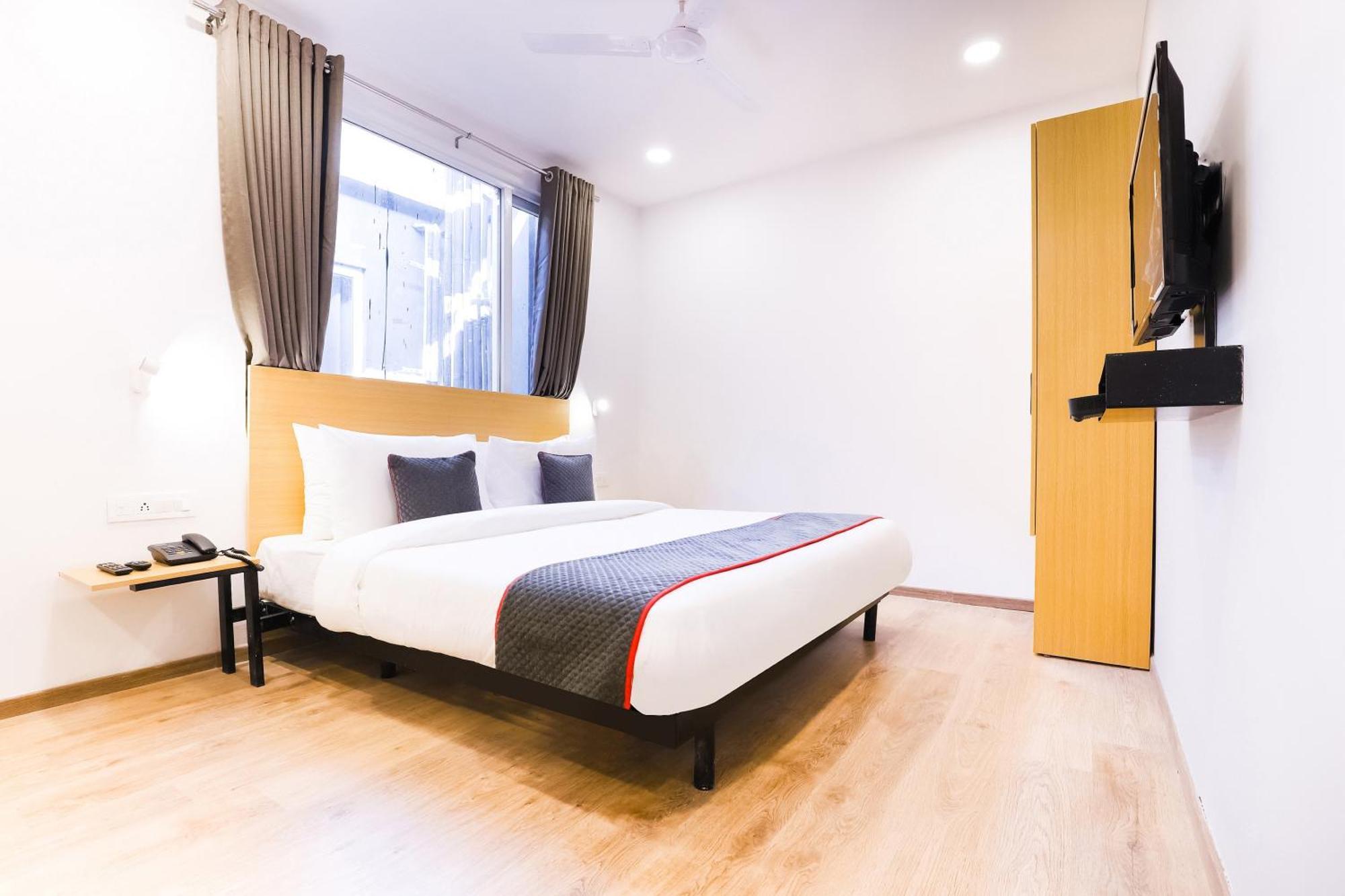 Townhouse Prithvi Resort Near Phoenix Palassio Lucknow Luaran gambar